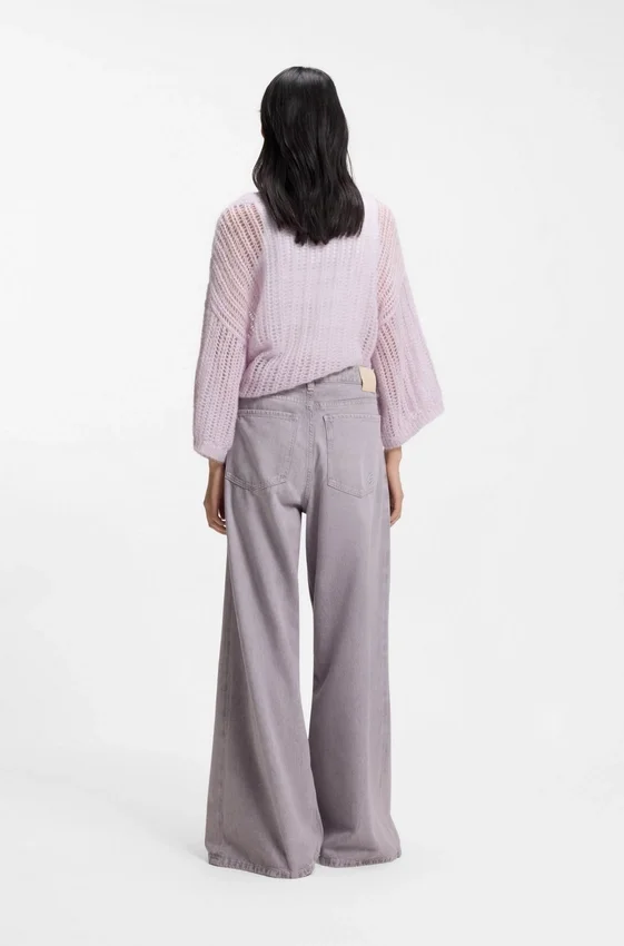 Relaxed-fit jeans with wide leg Relaxed-fit jeans with wide leg