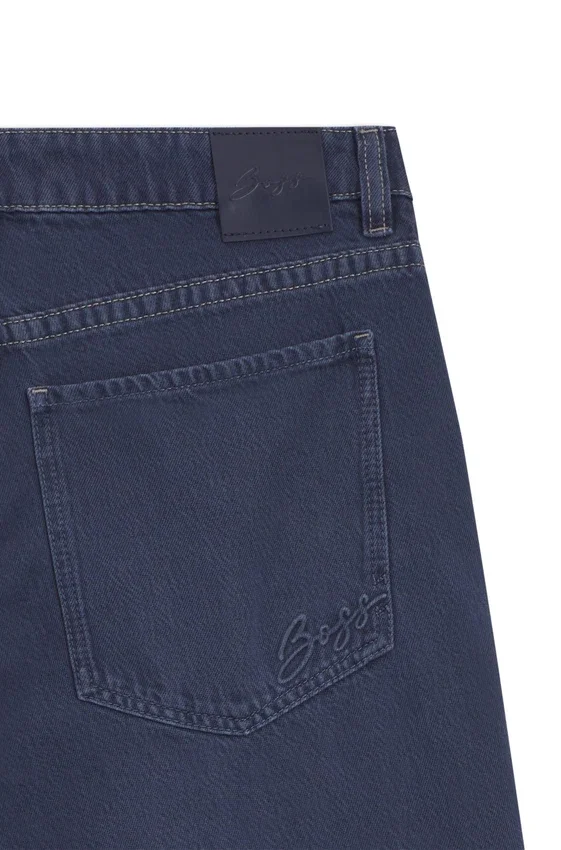 Relaxed-fit jeans with wide leg Relaxed-fit jeans with wide leg
