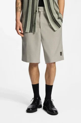 Relaxed-fit shorts with houndstooth pattern Relaxed-fit shorts with houndstooth pattern