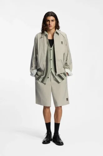 Relaxed-fit shorts with houndstooth pattern Relaxed-fit shorts with houndstooth pattern