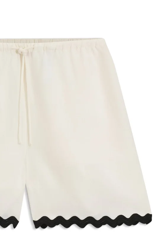Relaxed-fit shorts with zigzag tape Relaxed-fit shorts with zigzag tape