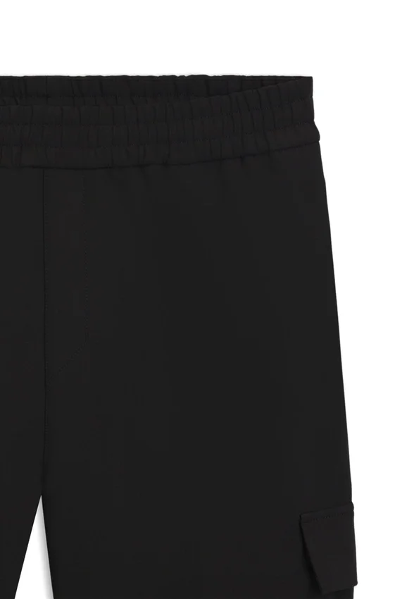 Relaxed-fit trousers with cargo pockets Relaxed-fit trousers with cargo pockets