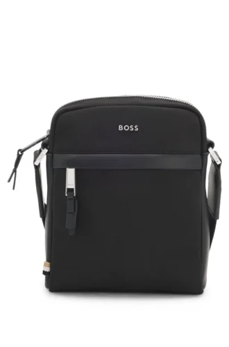 Reporter bag with leather trims
