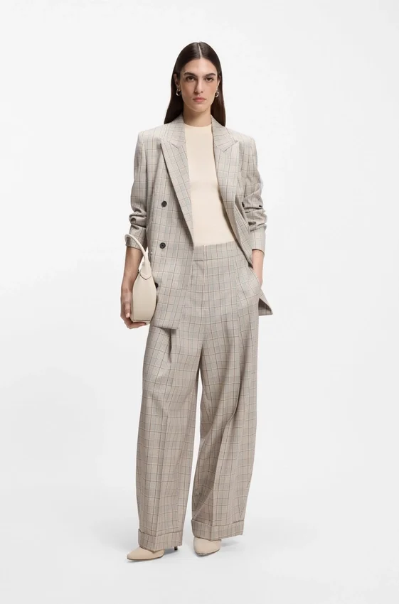 Ribbed top with mock neckline Ribbed top with mock neckline