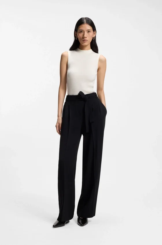 Ribbed top with mock neckline Ribbed top with mock neckline