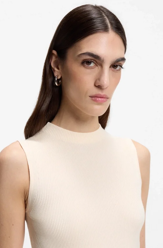 Ribbed top with mock neckline Ribbed top with mock neckline