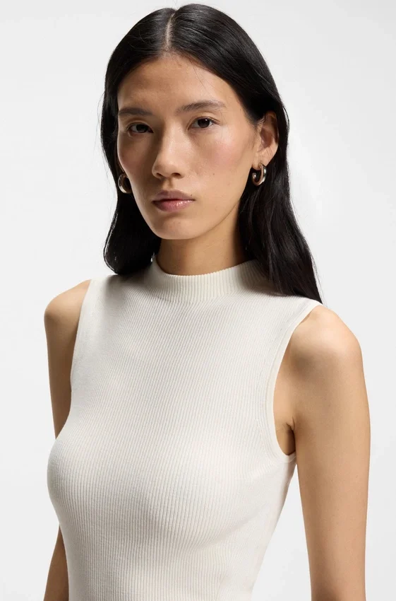 Ribbed top with mock neckline Ribbed top with mock neckline