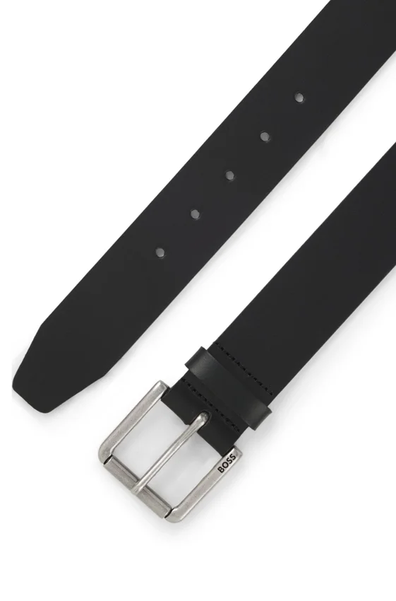 Roller-buckle belt in leather Roller-buckle belt in leather