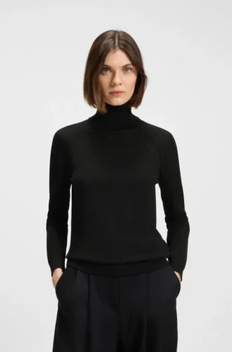 Rollneck sweater in merino wool