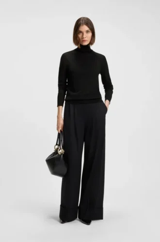 Rollneck sweater in merino wool
