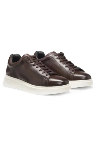 Rubber-sole trainers in leather Rubber-sole trainers in leather