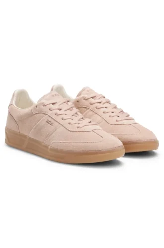 Rubber-sole trainers in suede