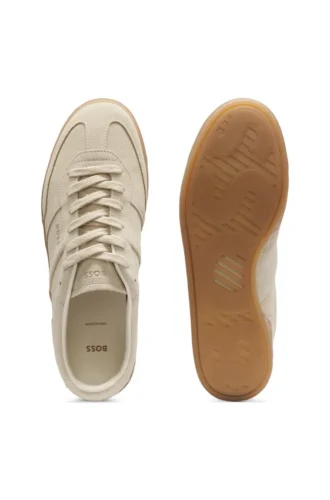 Rubber-sole trainers in suede