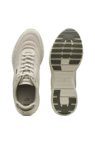 Running sneakers with leather trims