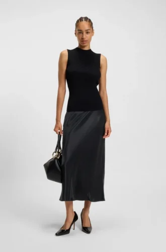 Satin skirt in a regular fit