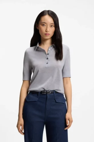 Short-sleeved sweater in merino wool with polo collar