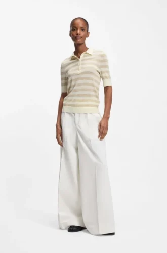 Short-sleeved sweater in merino wool with polo collar