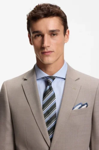 Silk tie with jacquard pattern