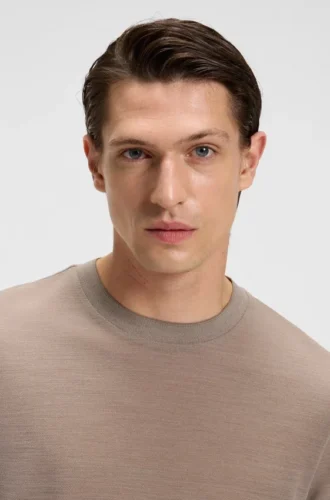 Silk-wool T-shirt in a regular fit
