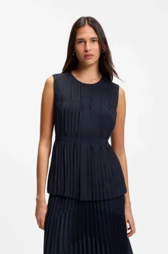 Sleeveless crepe blouse with pleats