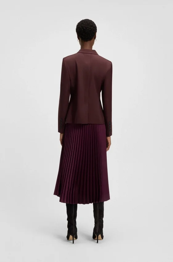 Slim-fit blazer in virgin-wool twill Slim-fit blazer in virgin-wool twill