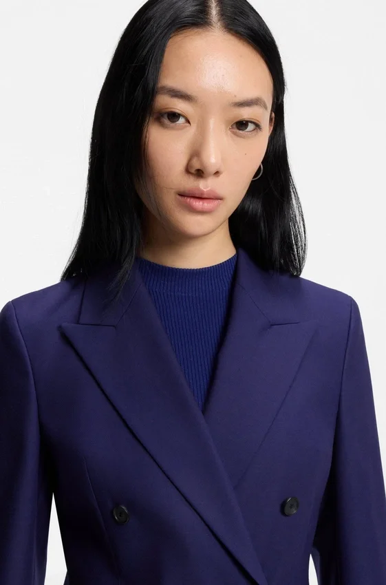 Slim-fit blazer in virgin-wool twill Slim-fit blazer in virgin-wool twill
