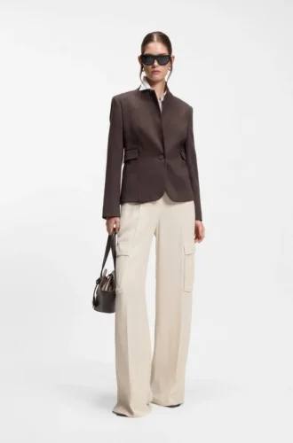Slim-fit blazer with angled darts