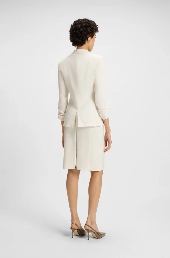 Slim-fit blazer with press-stud closure Slim-fit blazer with press-stud closure