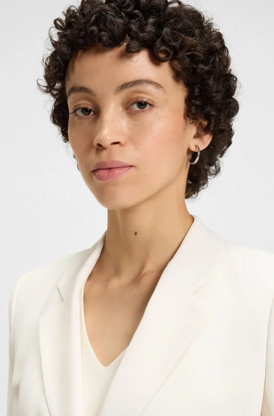 Slim-fit blazer with press-stud closure Slim-fit blazer with press-stud closure