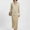 Slim-fit blouse in satin Slim-fit blouse in satin