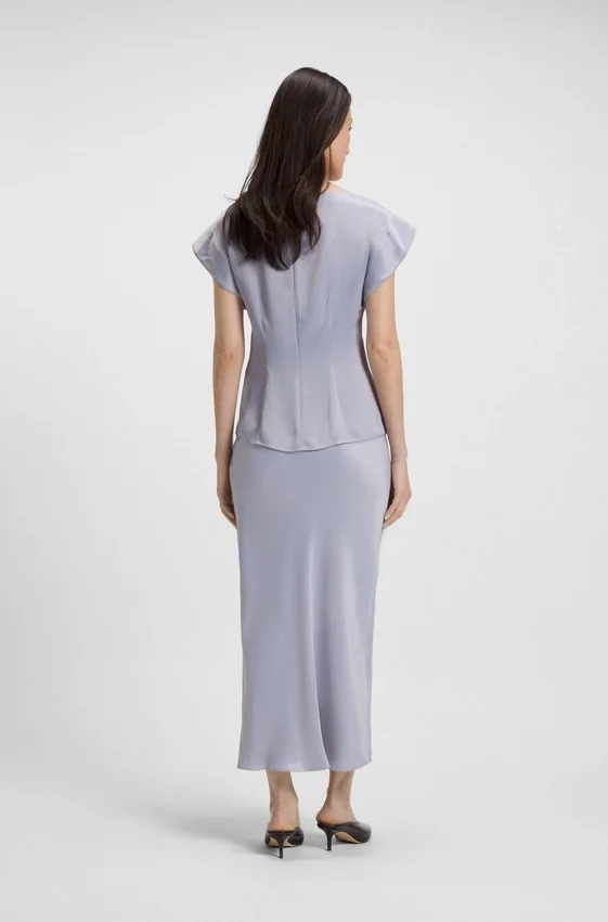 Slim-fit blouse with draped neckline Slim-fit blouse with draped neckline