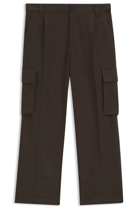 Slim-fit cargo trousers in herringbone fabric Slim-fit cargo trousers in herringbone fabric