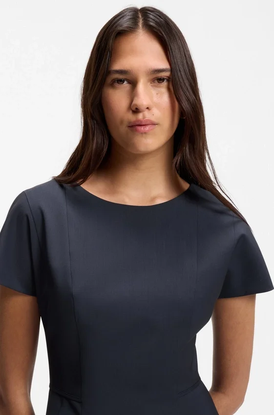 Slim-fit dress in Italian stretch wool Slim-fit dress in Italian stretch wool