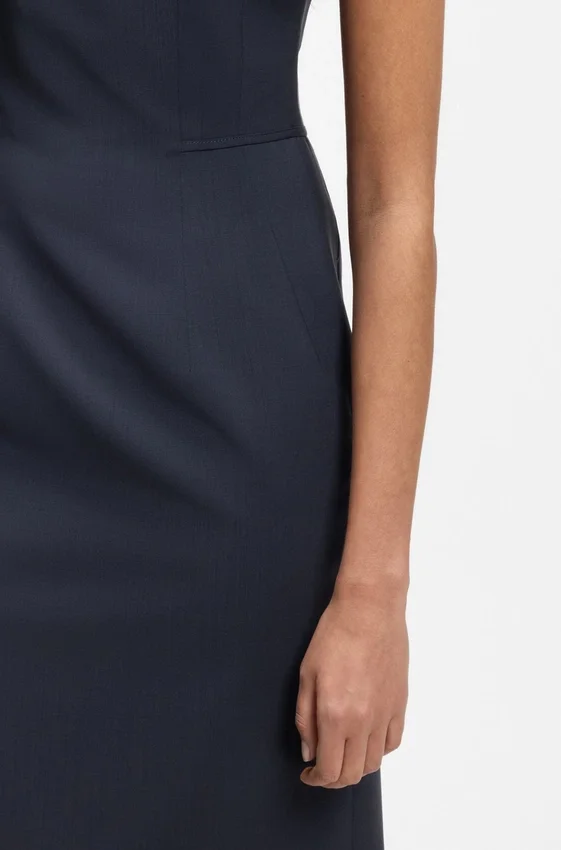 Slim-fit dress in Italian stretch wool Slim-fit dress in Italian stretch wool