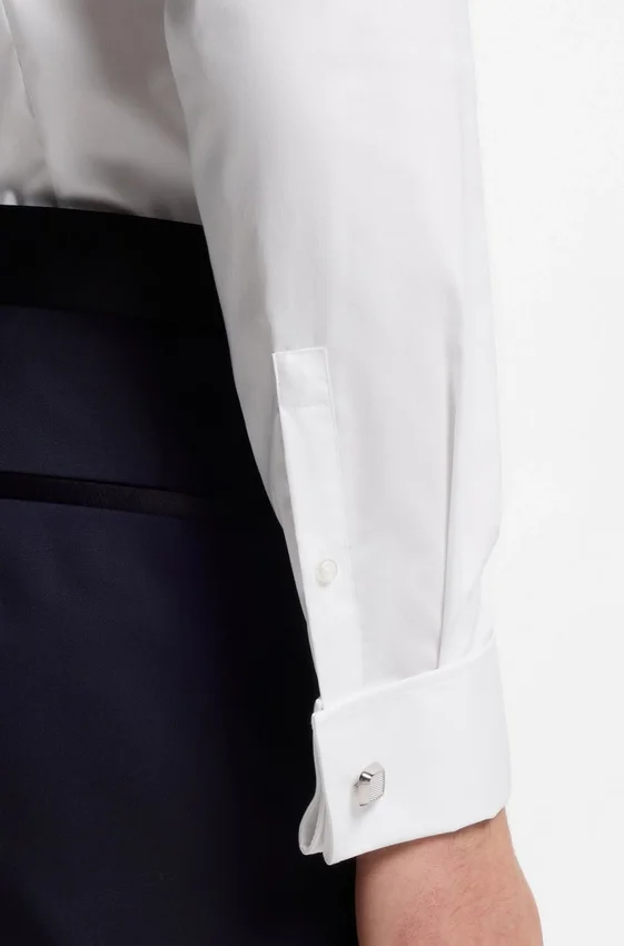 Slim-fit dress shirt in easy-iron stretch cotton Slim-fit dress shirt in easy-iron stretch cotton