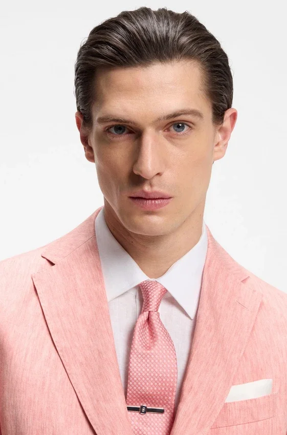 Slim-fit jacket in a linen blend Slim-fit jacket in a linen blend