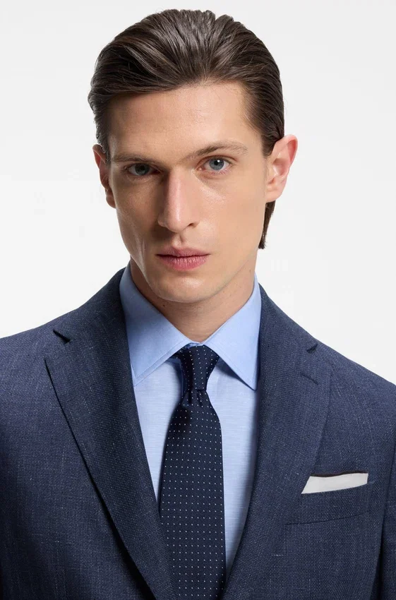 Slim-fit jacket in a linen blend Slim-fit jacket in a linen blend
