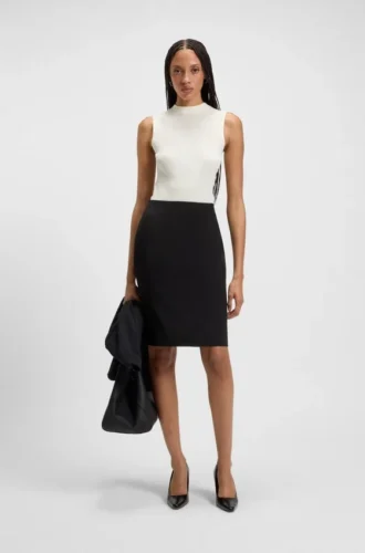 Slim-fit pencil skirt in Italian-made virgin wool