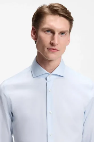 Slim-fit shirt in a structured cotton blend
