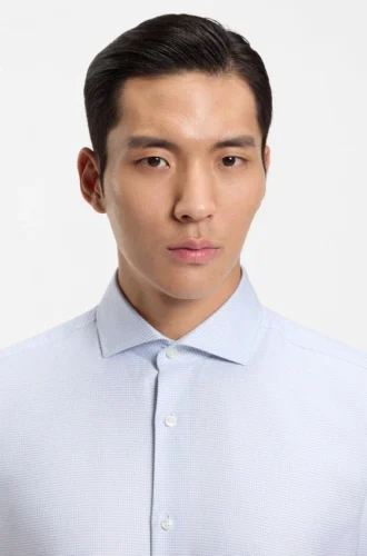 Slim-fit shirt in cotton twill Slim-fit shirt in cotton twill