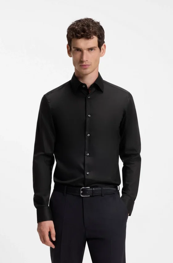 Slim-fit shirt in easy-iron cotton poplin Slim-fit shirt in easy-iron cotton poplin