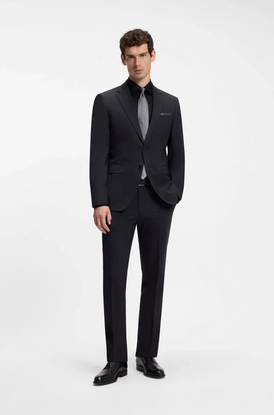 Slim-fit shirt in easy-iron cotton poplin Slim-fit shirt in easy-iron cotton poplin