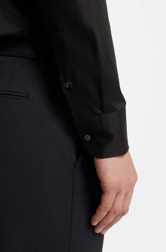 Slim-fit shirt in easy-iron cotton poplin Slim-fit shirt in easy-iron cotton poplin
