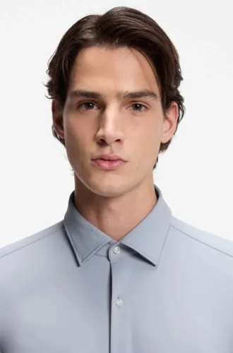 Slim-fit shirt in performance-stretch jersey