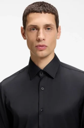 Slim-fit shirt in performance-stretch twill