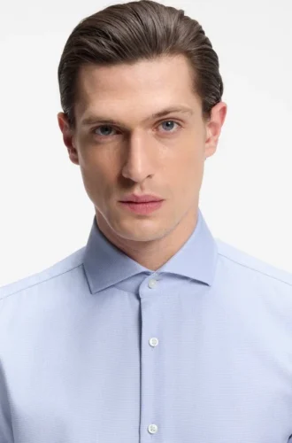 Slim-fit shirt in structured wrinkle-free cotton