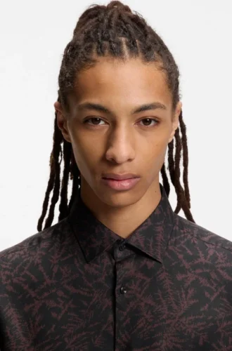 Slim-fit shirt with all-over print