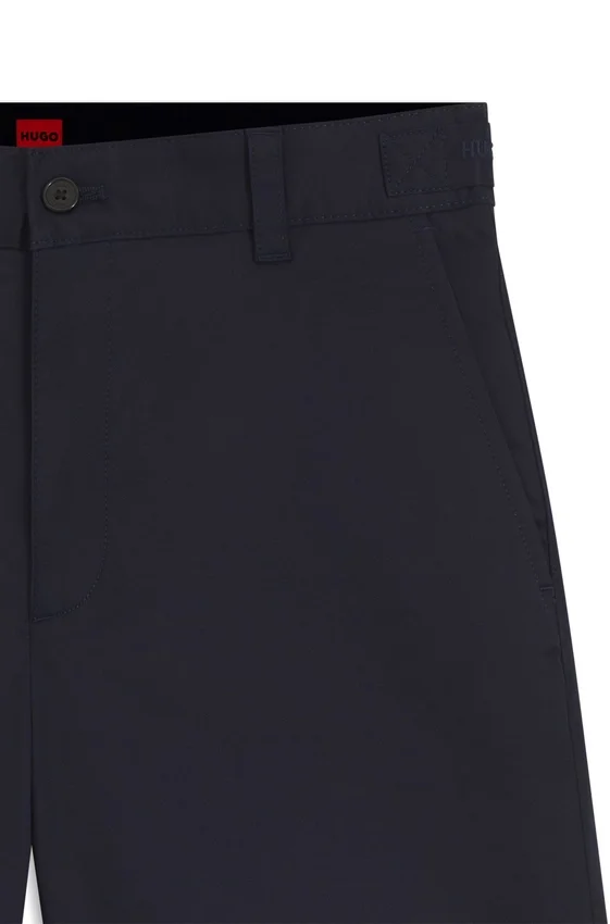 Slim-fit shorts in mercerized stretch cotton Slim-fit shorts in mercerized stretch cotton