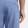 Slim-fit shorts in water-repellent stretch fabric