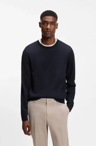 Slim-fit sweater in merino wool